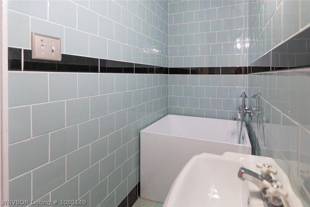 2001 Hendricks Boulevard, Fort Smith, AR 72903