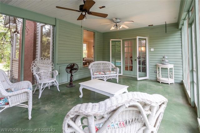 2001 Hendricks Boulevard, Fort Smith, AR 72903