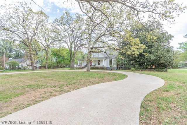 2001 Hendricks Boulevard, Fort Smith, AR 72903