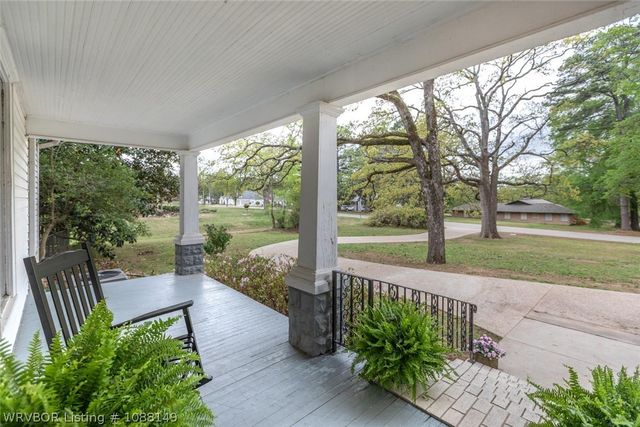 2001 Hendricks Boulevard, Fort Smith, AR 72903