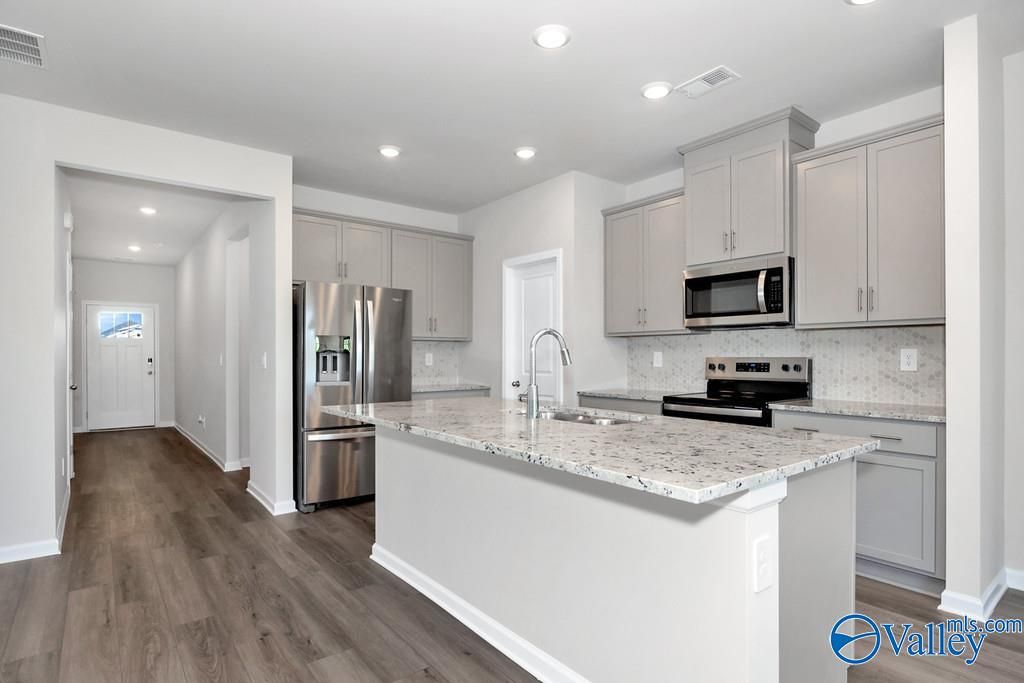 14787 Lapwing Cove, Athens, AL 35611