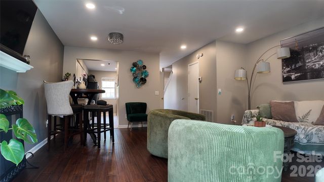 3108 Heathstead Place, Charlotte, NC 28210