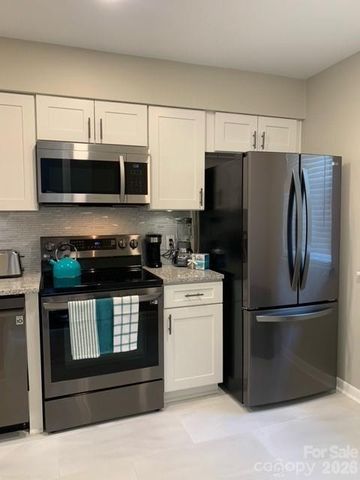 3108 Heathstead Place, Charlotte, NC 28210