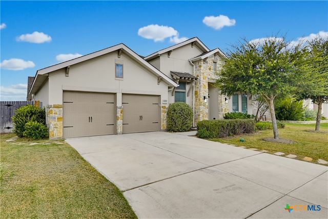 3120 Creek Ridge Street, Seguin, TX 78155