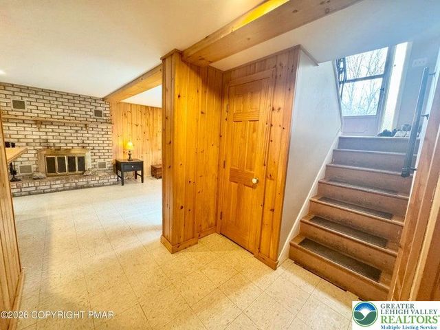 44 INDIAN Road, Penn Forest Twp, PA 18229