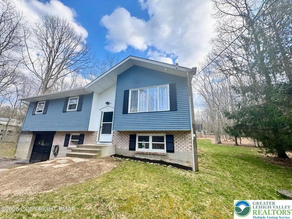 44 INDIAN Road, Penn Forest Twp, PA 18229