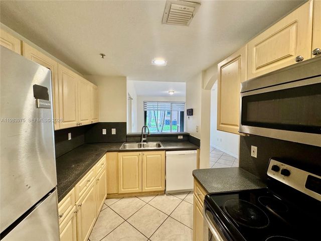 6520 NW 114th Ave 1601, Doral, FL 33178