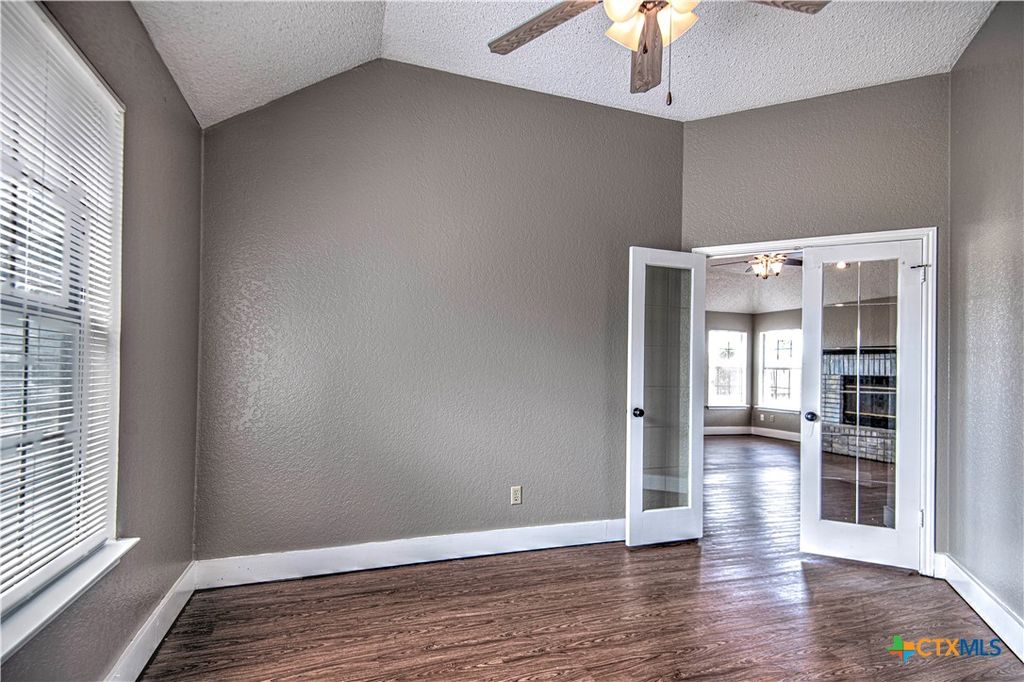 Image 11 of property listing at 2308 Wampum Drive, Harker Heights, TX 76548