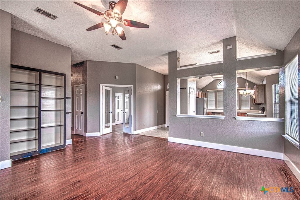 Image 8 of property listing at 2308 Wampum Drive, Harker Heights, TX 76548