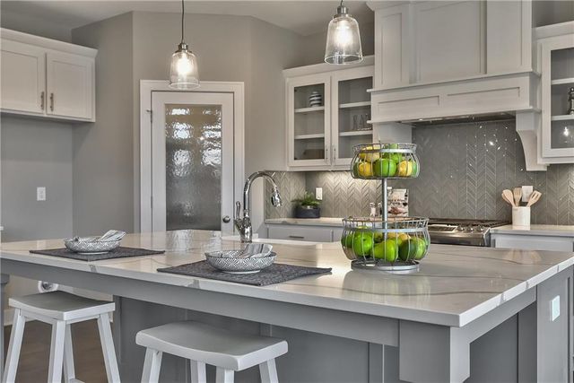 2350 Wabash Street, Olathe, KS 66061