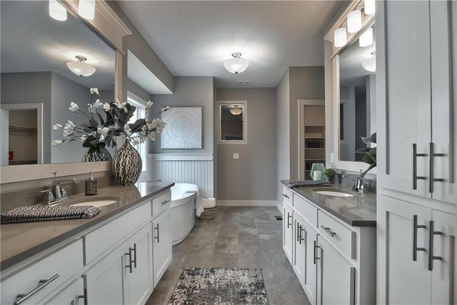 2350 Wabash Street, Olathe, KS 66061