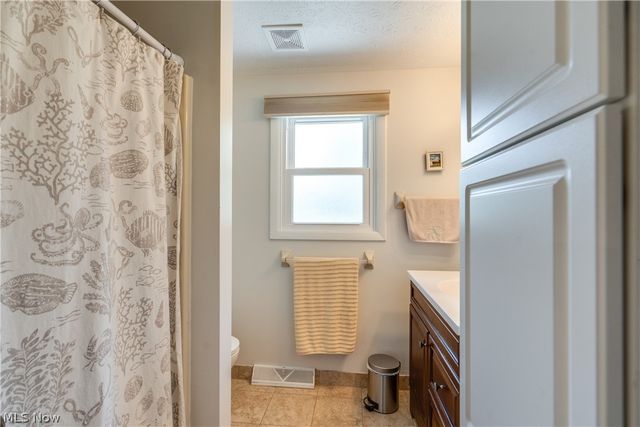 740 Thelma Drive, Wadsworth, OH 44281