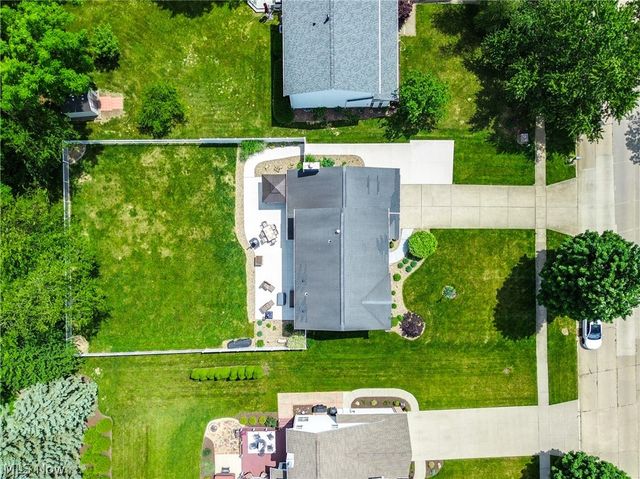740 Thelma Drive, Wadsworth, OH 44281