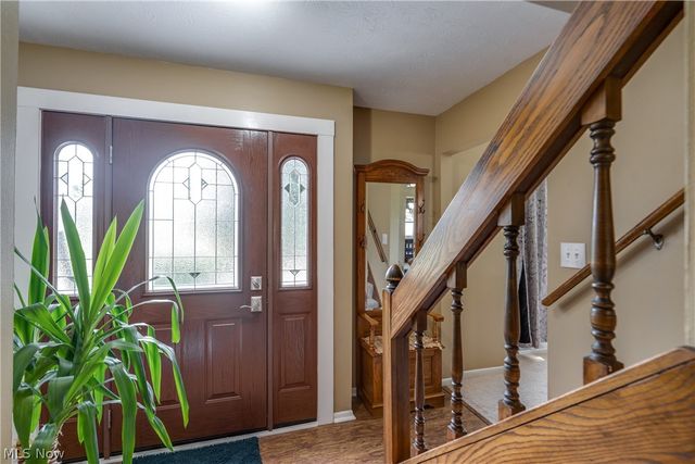 740 Thelma Drive, Wadsworth, OH 44281