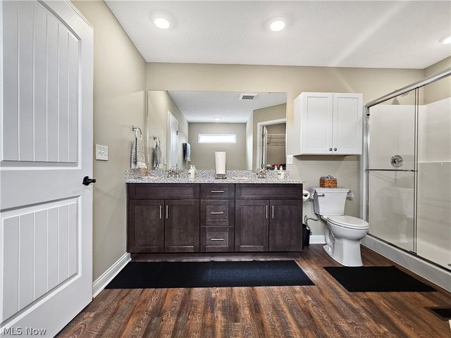 35965 Lake Shore Boulevard, Eastlake, OH 44095