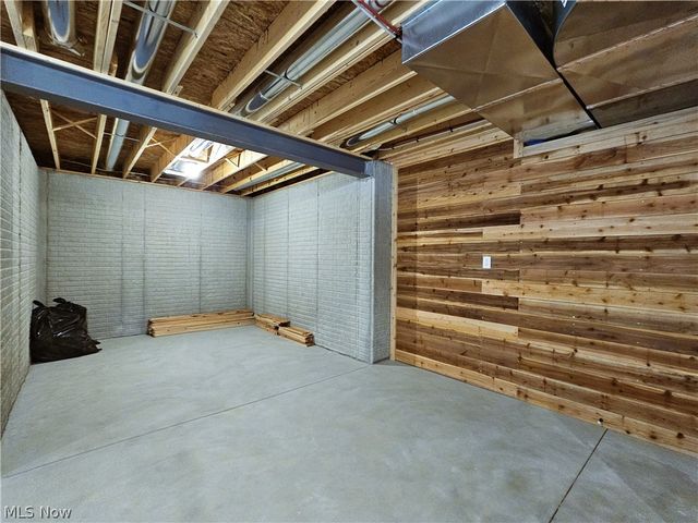 35965 Lake Shore Boulevard, Eastlake, OH 44095