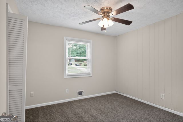 117 Lafayette Drive, Fayetteville, GA 30214