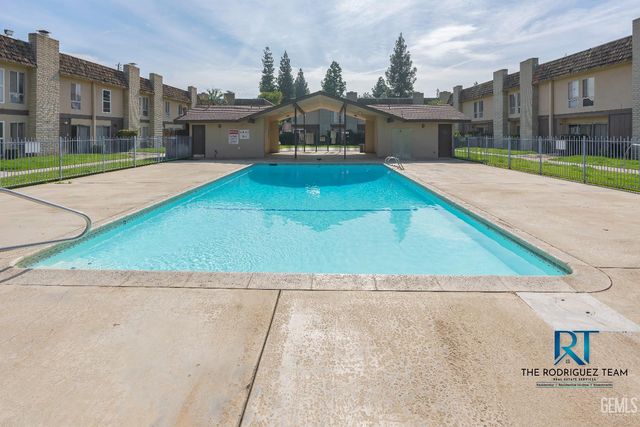 5301 Demaret Avenue 16, Bakersfield, CA 93309