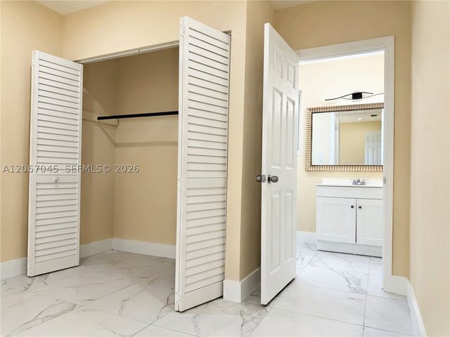 1740 NW 126th St, Miami, FL 33167