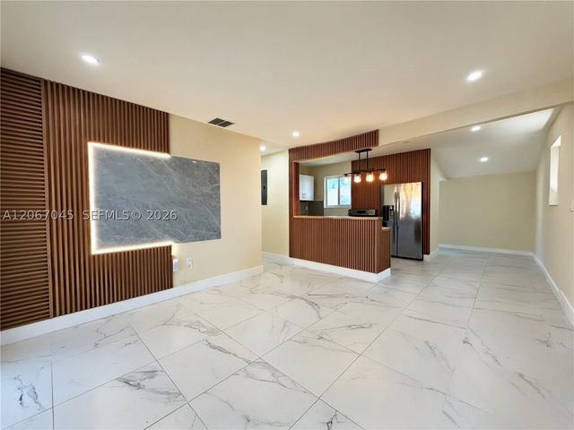 1740 NW 126th St, Miami, FL 33167