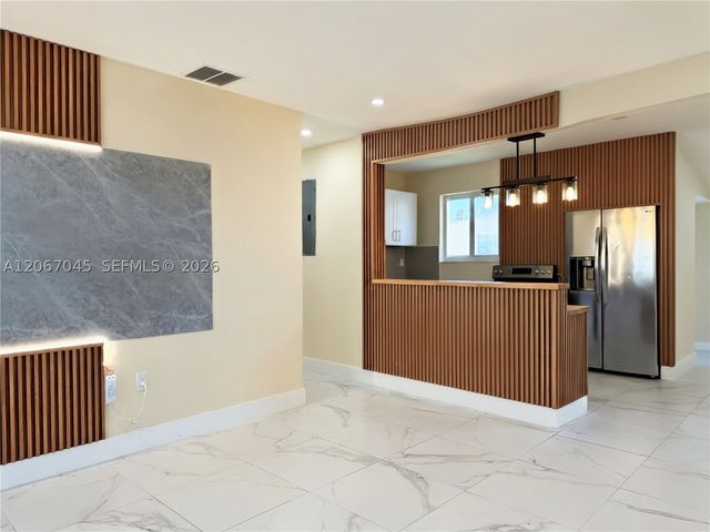1740 NW 126th St, Miami, FL 33167