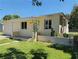 1740 NW 126th St, Miami, FL 33167