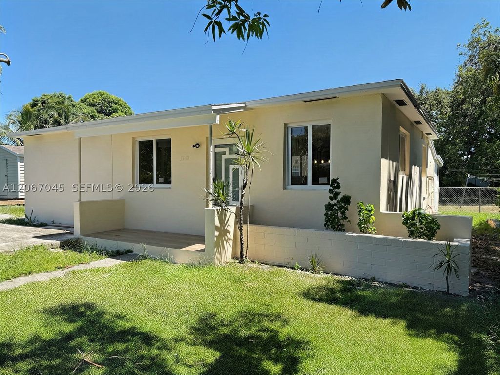 1740 NW 126th St, Miami, FL 33167