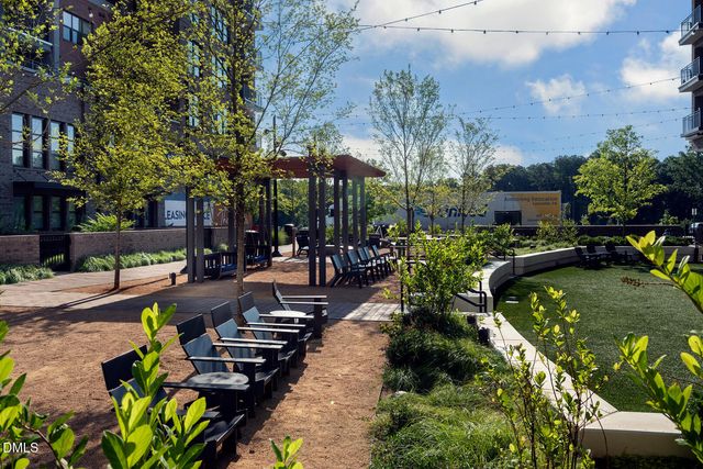 605 Hedrick Ridge Road 303, Cary, NC 27519