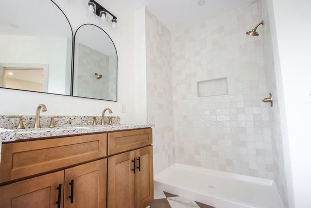 1843 Three Island Rd, Walling, TN 38587