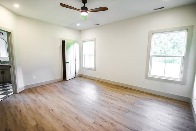 1843 Three Island Rd, Walling, TN 38587