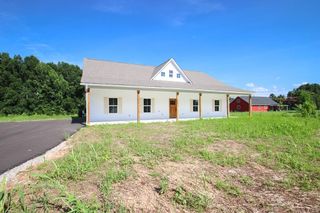 1843 Three Island Rd, Walling, TN 38587