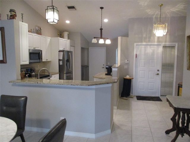 6145 Lake Hibiscus Dr 6145, Delray Beach, FL 33484