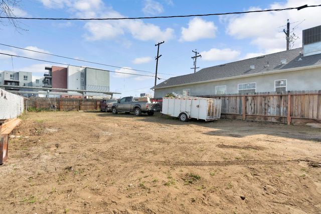 1508 N Calaveras Avenue, Fresno, CA 93728