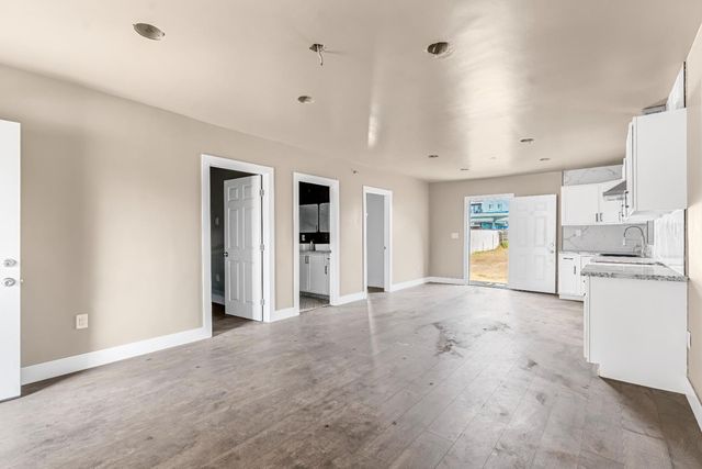 1508 N Calaveras Avenue, Fresno, CA 93728