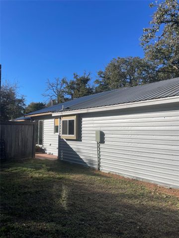426 State Highway 21 W Unit A, Cedar Creek, TX 78612