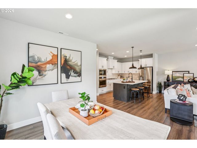 24435 Sw WHITE OAK Ter, Sherwood, OR 97140