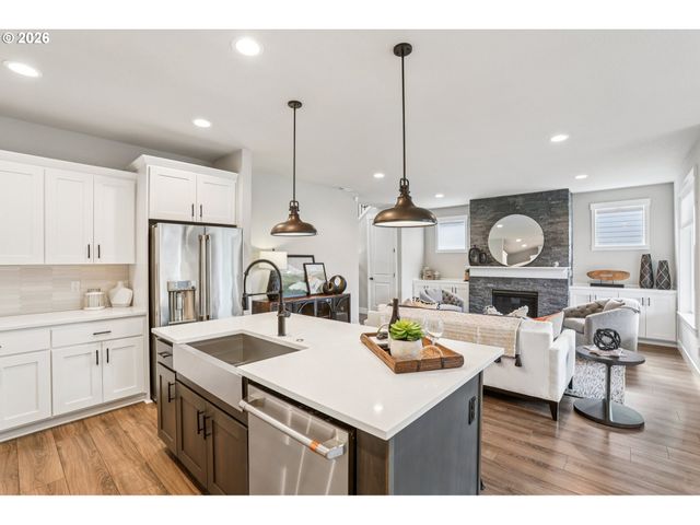 24435 Sw WHITE OAK Ter, Sherwood, OR 97140