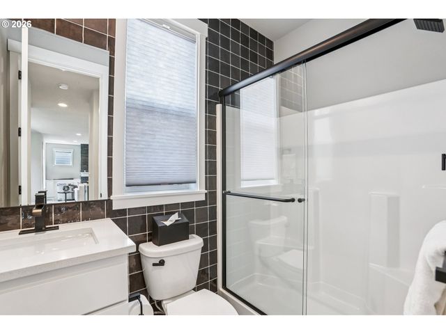 24435 Sw WHITE OAK Ter, Sherwood, OR 97140