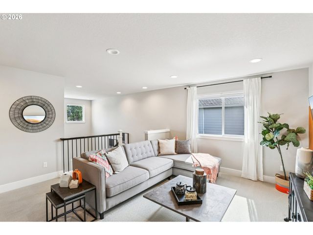 24435 Sw WHITE OAK Ter, Sherwood, OR 97140