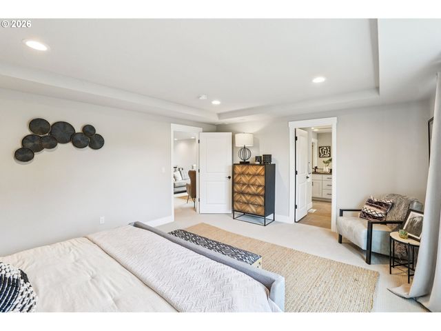 24435 Sw WHITE OAK Ter, Sherwood, OR 97140