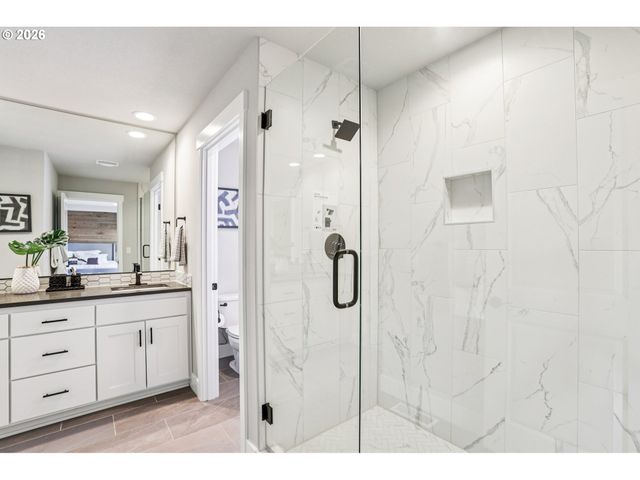 24435 Sw WHITE OAK Ter, Sherwood, OR 97140