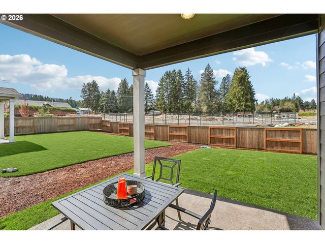 24435 Sw WHITE OAK Ter, Sherwood, OR 97140