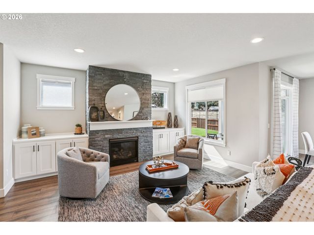 24435 Sw WHITE OAK Ter, Sherwood, OR 97140