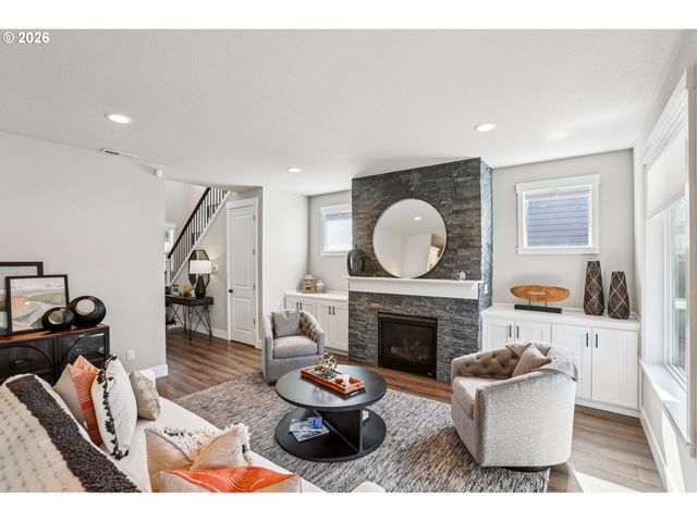 24435 Sw WHITE OAK Ter, Sherwood, OR 97140