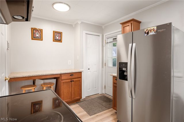 27030 Farringdon Avenue, Euclid, OH 44132