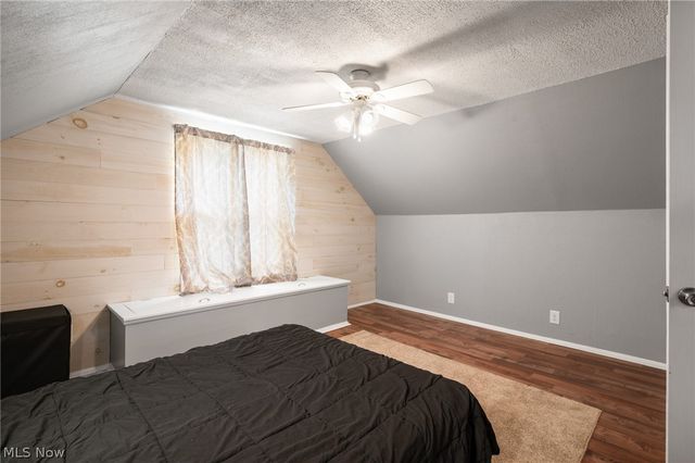27030 Farringdon Avenue, Euclid, OH 44132