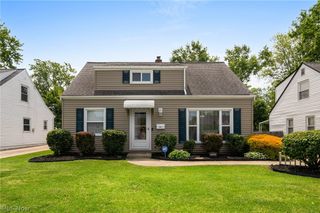 27030 Farringdon Avenue, Euclid, OH 44132