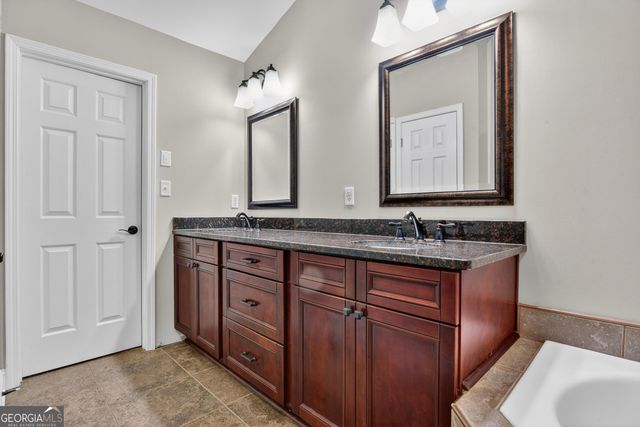 2265 Cobble Creek Lane, Grayson, GA 30017