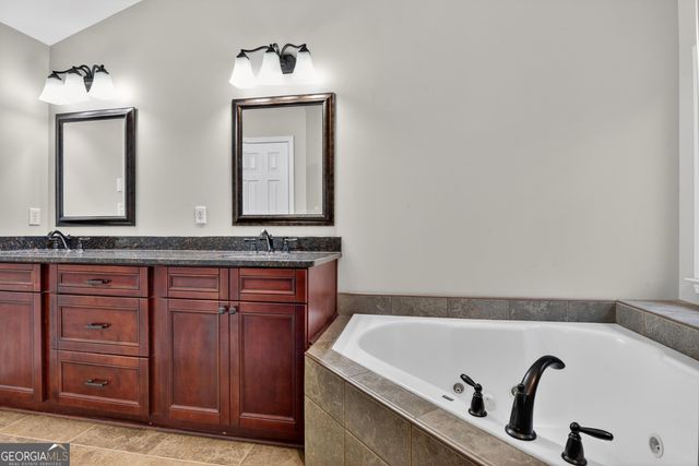 2265 Cobble Creek Lane, Grayson, GA 30017