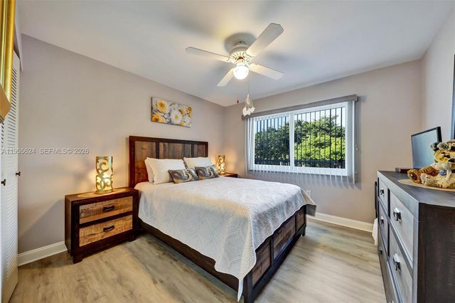 7448 N Devon Dr 305, Tamarac, FL 33321